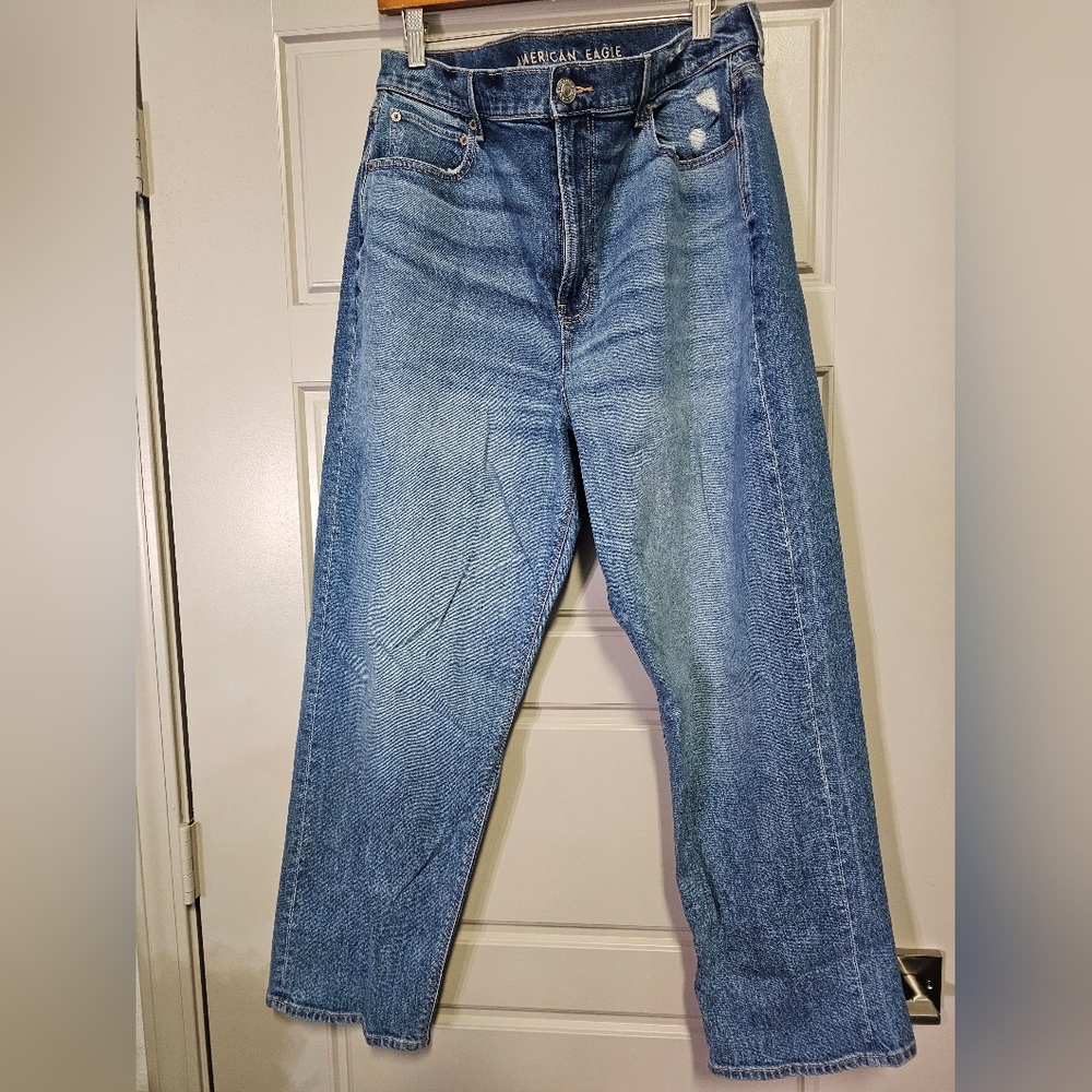 American Eagle Outfitters Highest Rise 90's Boyfriend Jeans
